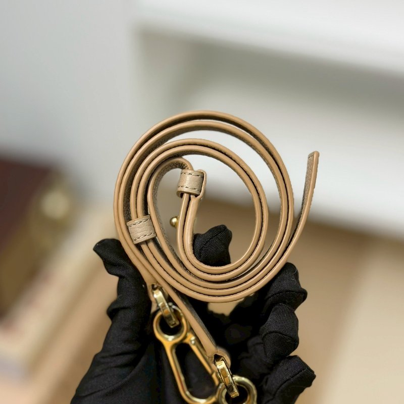 🏷Loewe 羅意威．Small Puzzle 新款 沙色-21