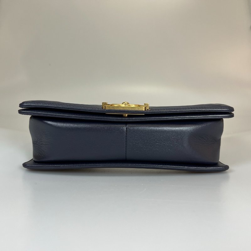 CHANEL BOY25 羊皮深藍金 保卡款21開-4