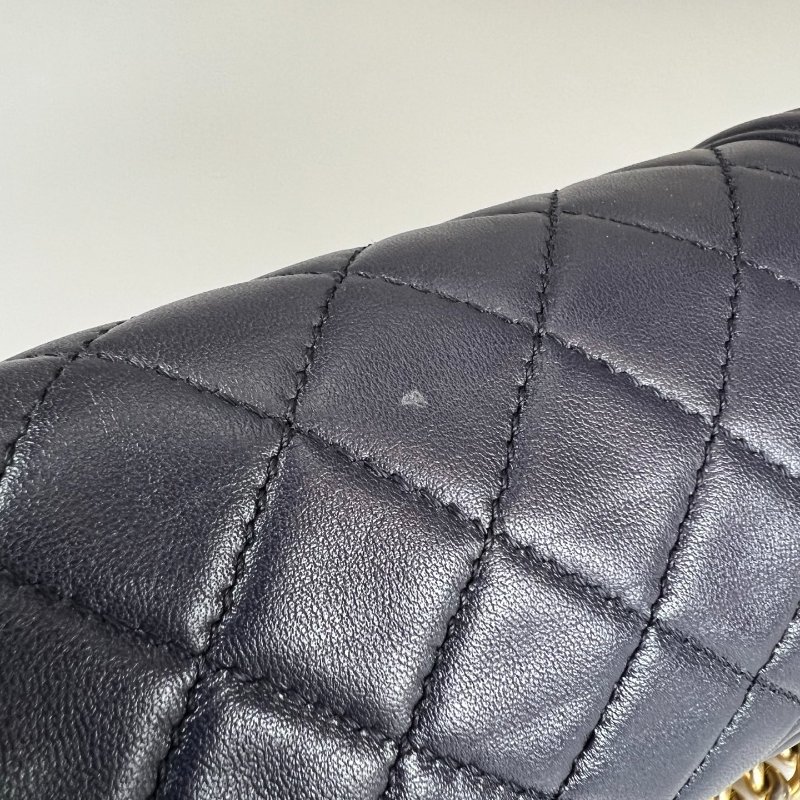 CHANEL BOY25 羊皮深藍金 保卡款21開-8