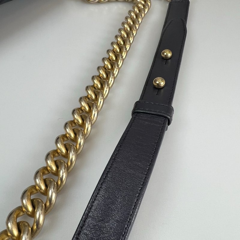 CHANEL BOY25 羊皮深藍金 保卡款21開-9