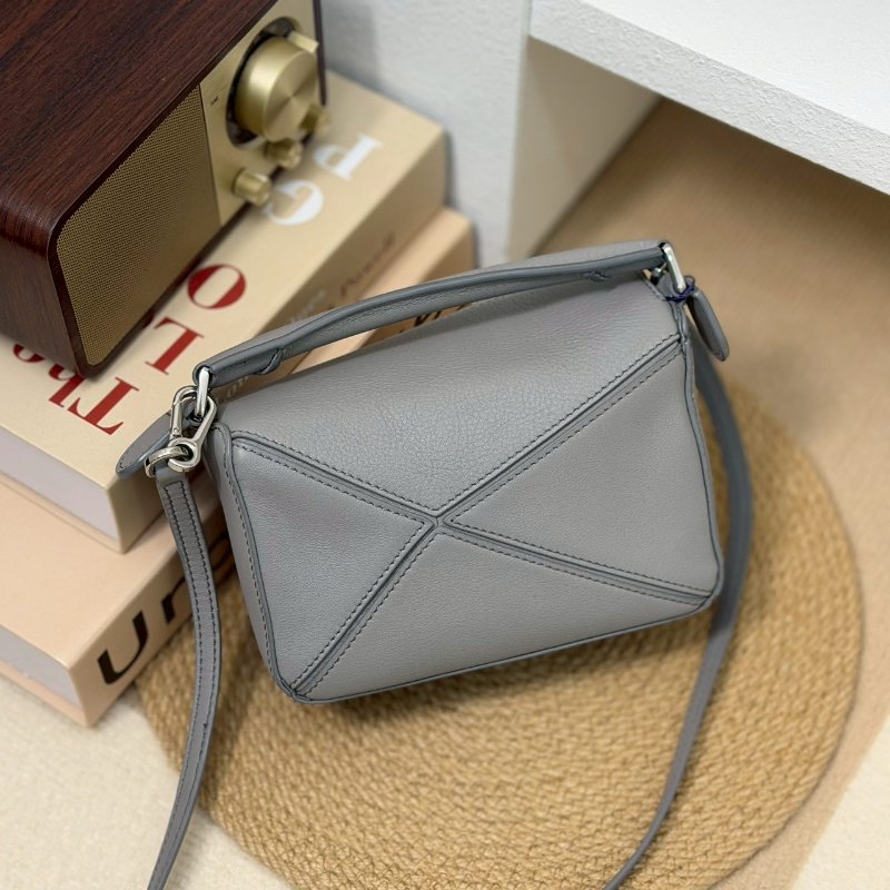 🏷Loewe 羅意威．Mini Puzzle 珍珠灰-1