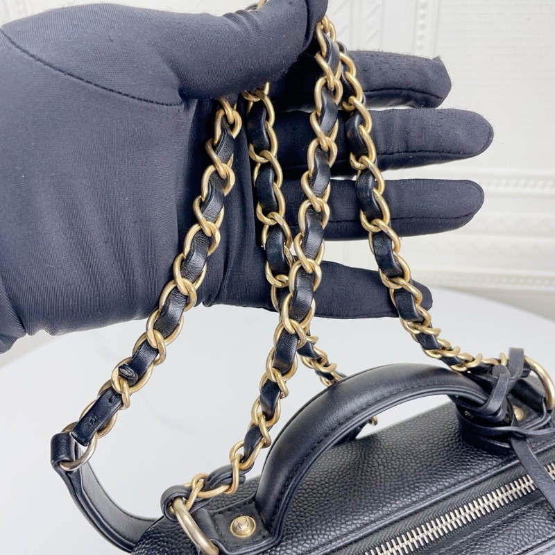 Chanel/香奈兒Vanity Case中號黑金荔枝牛皮相機包手提盒子包 、尺寸21*16、 27開有卡、97新-7