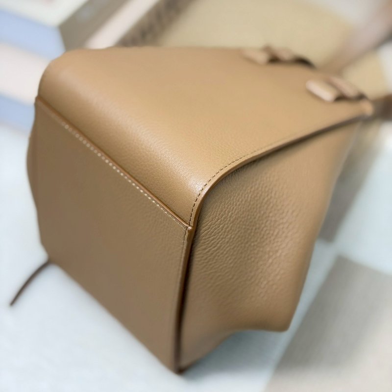 🏷Loewe 羅意威．Hammock Compact 吊床包 太妃糖色-7