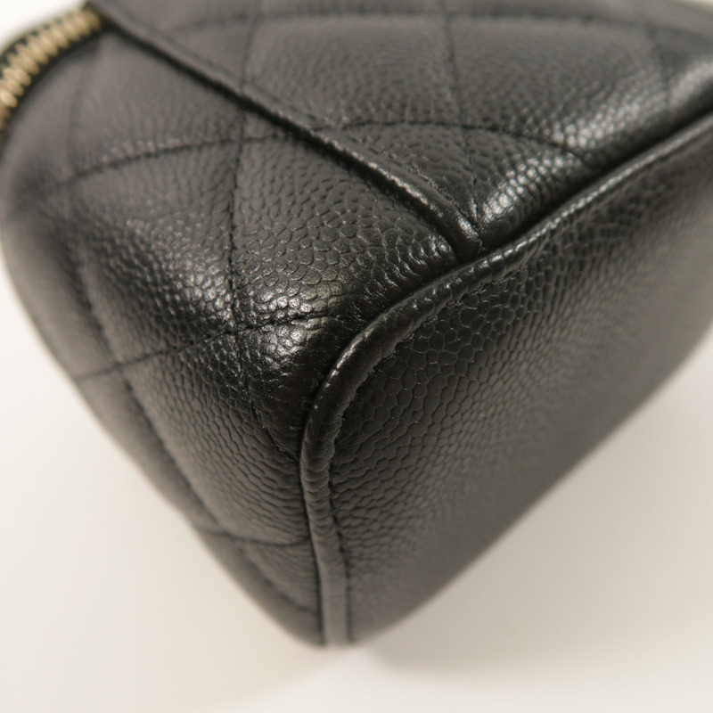 CHANEL 牛皮皮革Vanity Case鏈帶肩背袋-13