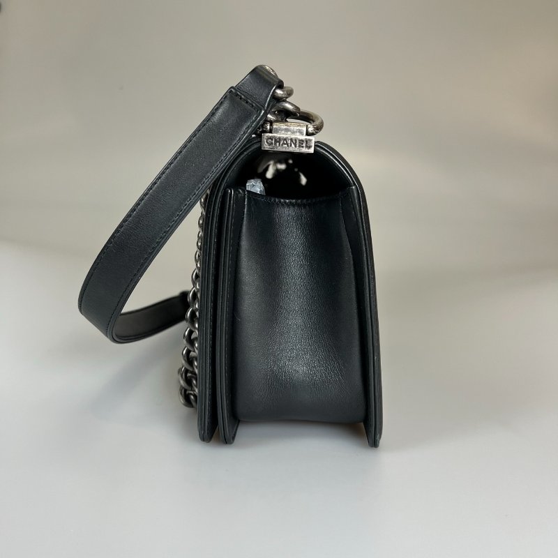 CHANEL BOY25 羊皮黑銀 保卡款/26開-3