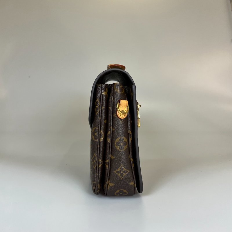 LV M44875 老花郵差包-3