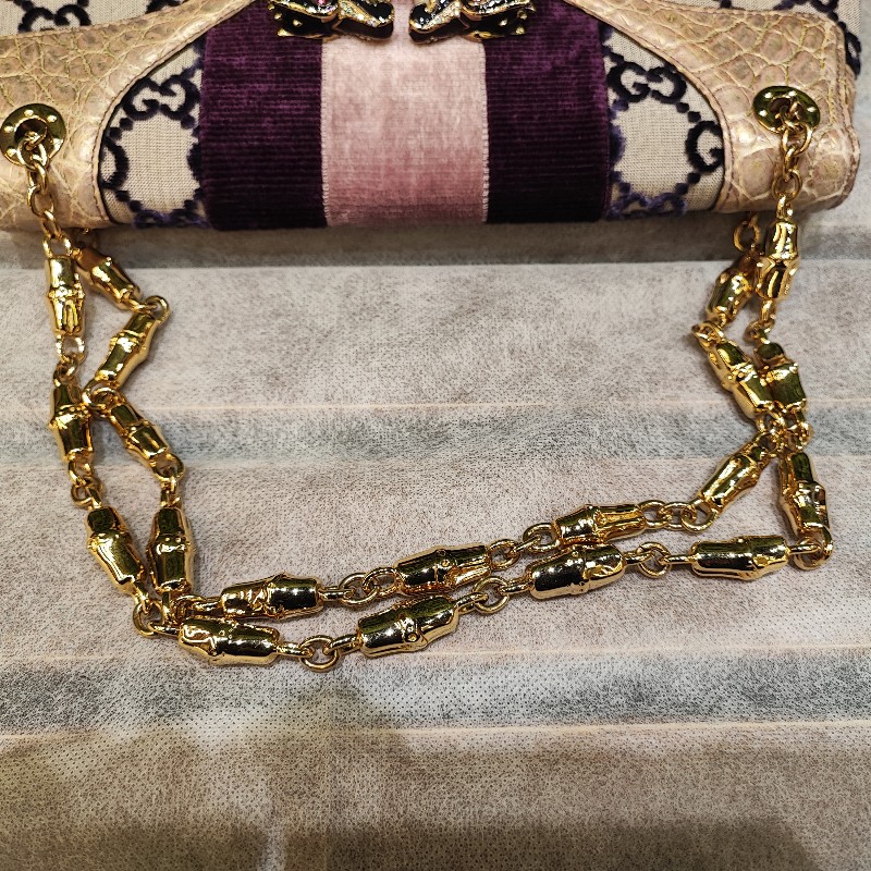 Gucci Chain Shoulder-16