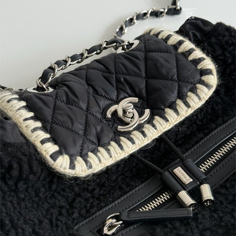 99新🆕 保卡款 Chanel 香奈兒 羊羔毛拼尼龍後背包-1
