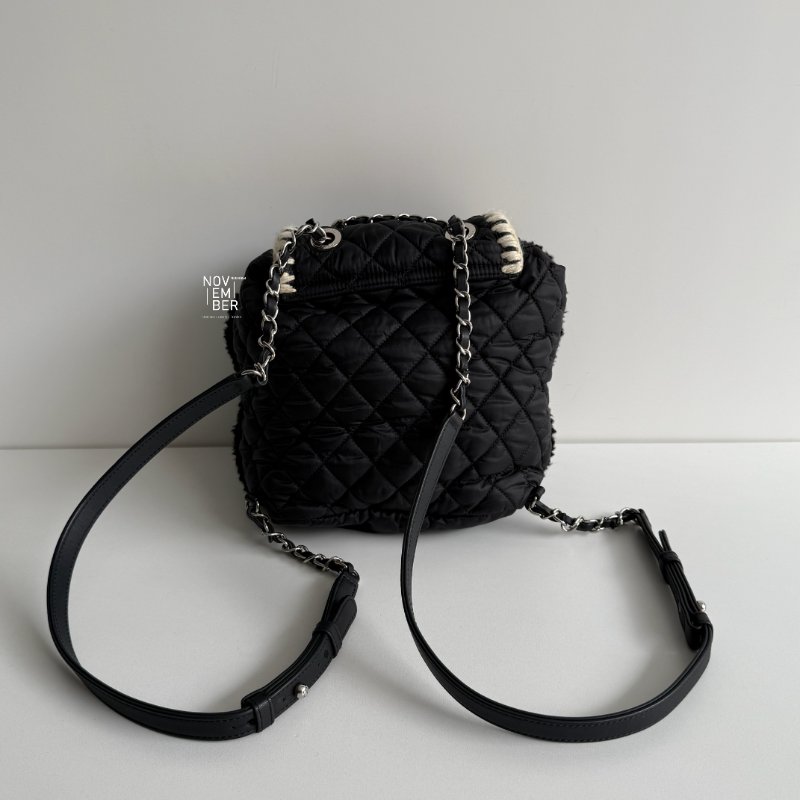 99新🆕 保卡款 Chanel 香奈兒 羊羔毛拼尼龍後背包-5