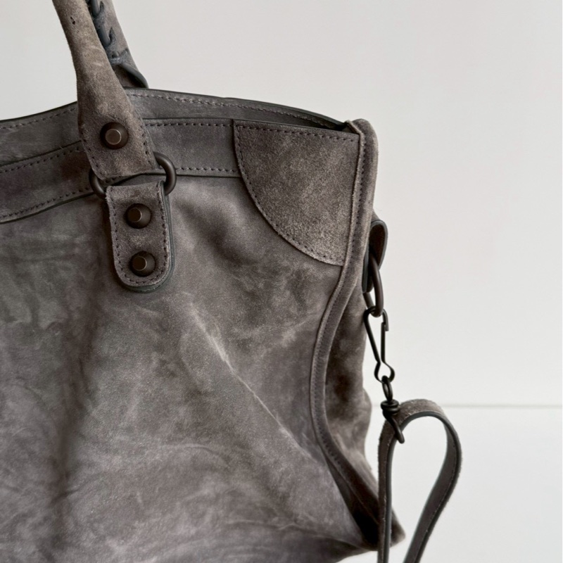 98新🩶 有購證🙌🏻 Balenciaga 巴黎世家 Le City 灰色麂皮 中號-10