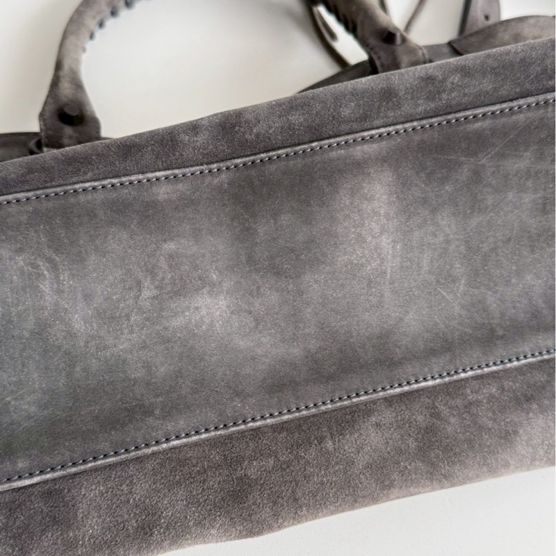 98新🩶 有購證🙌🏻 Balenciaga 巴黎世家 Le City 灰色麂皮 中號-12