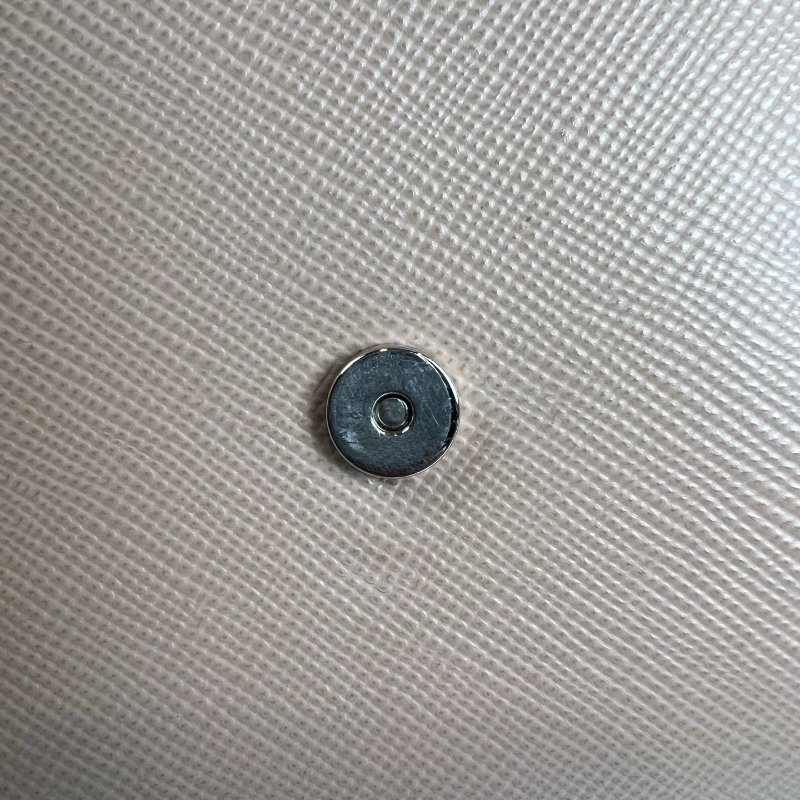 PRADA  粉色掀蓋鍊包-9