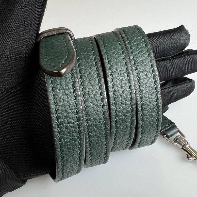 CELINE 墨綠色銀扣水桶包-9