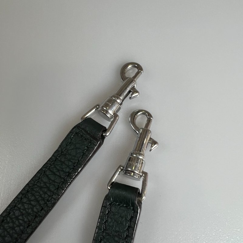 CELINE 墨綠色銀扣水桶包-10