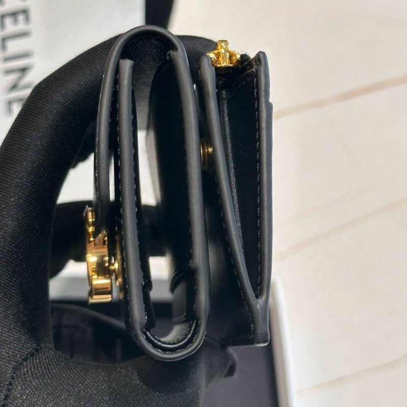 *SHIHNA名牌精品* Celine Triomphe小牛皮短款零錢包-2