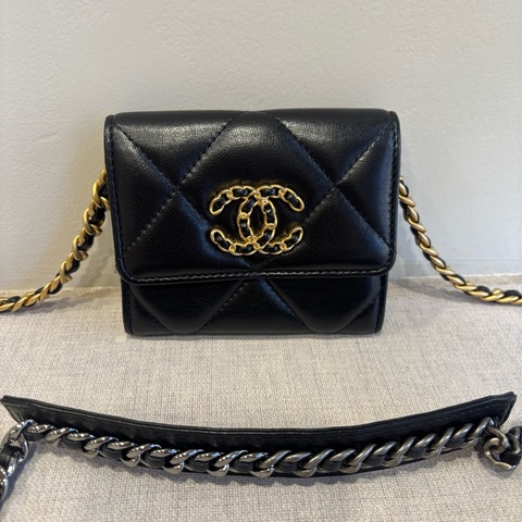 香奈兒Chanel 19bag 黑色羊皮菱格小鏈包