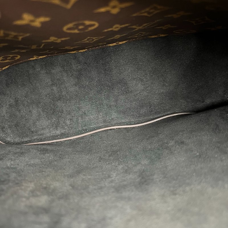 LV M44020 老花黑水桶包-5