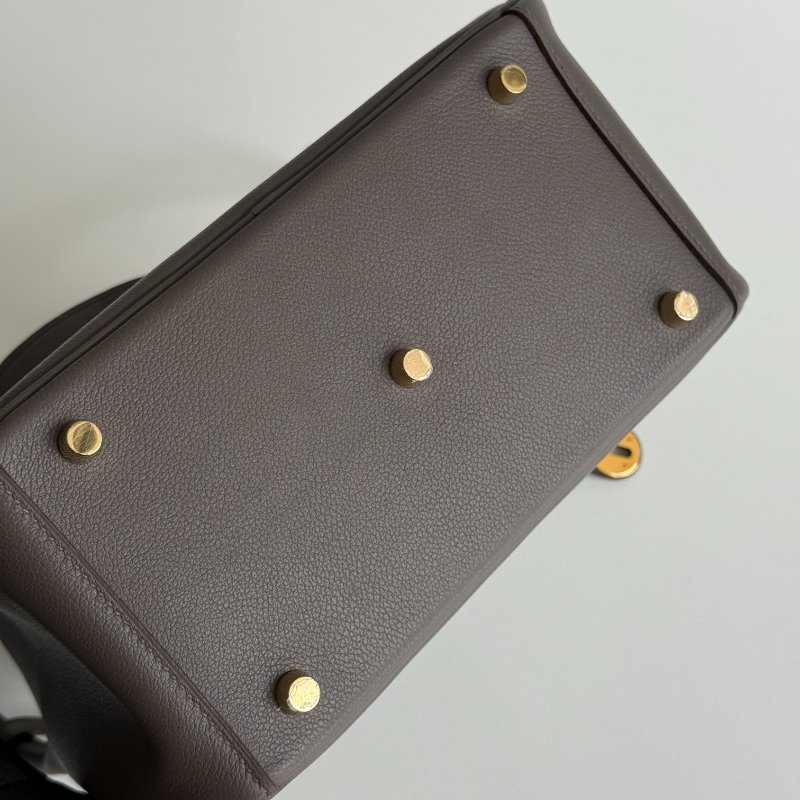 99新🆕 全配有購證🙌🏻 Hermès 愛馬仕 Lindy 26錫器灰金釦-12