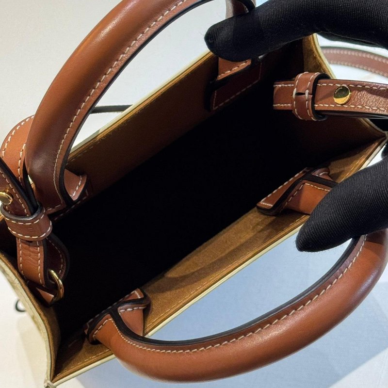 *SHIHNA名牌精品* CELINE Triomphe 帆布迷你型直式 Cabas手袋-7