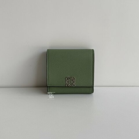 99新🆕 Loewe 羅意威 酪梨綠短夾🥑