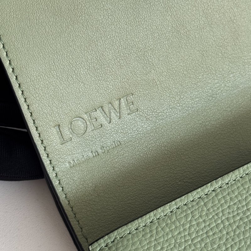 99新🆕 Loewe 羅意威 酪梨綠短夾🥑-8