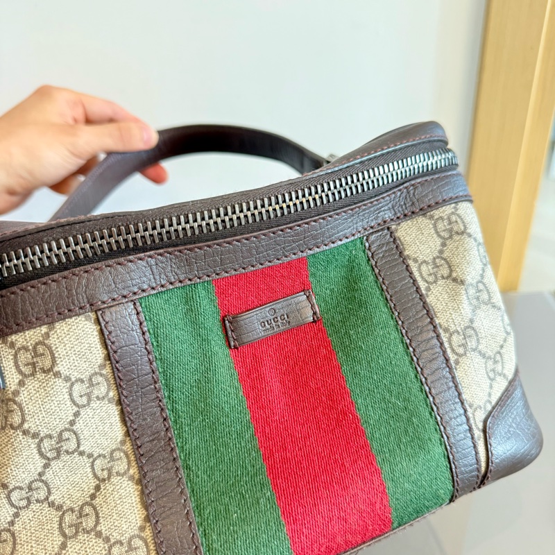Gucci 👍🏻 100%Real正貨，新淨，正常使用痕跡-1
