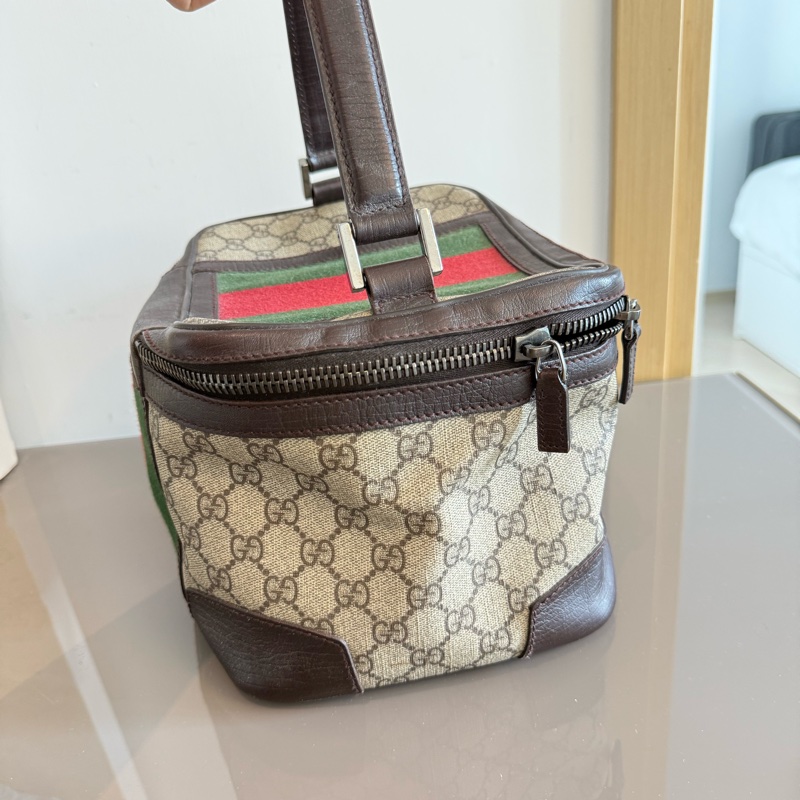 Gucci 👍🏻 100%Real正貨，新淨，正常使用痕跡-2