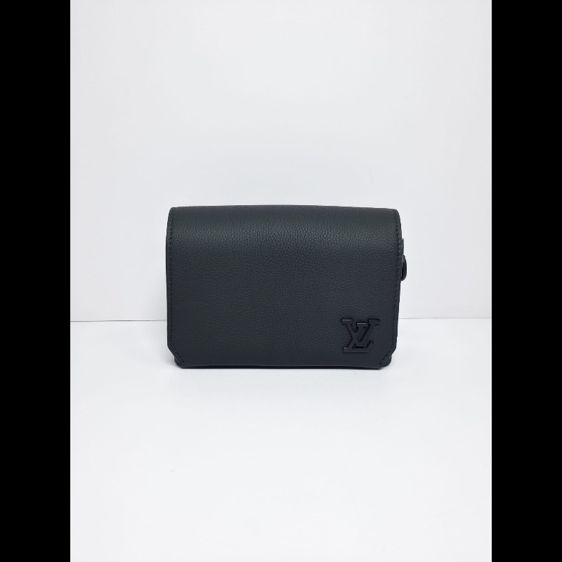 LV 黑色Men's Crossbody Flap Bag-1