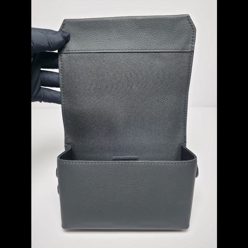 LV 黑色Men's Crossbody Flap Bag-12