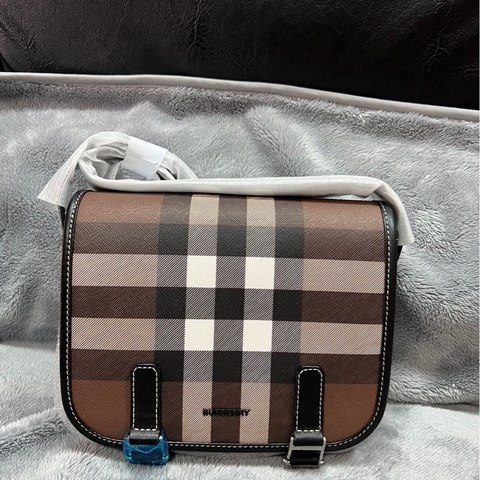 Burberry 郵差包 斜背包