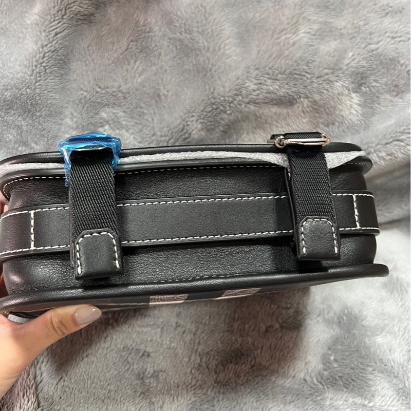 Burberry 郵差包 斜背包-1