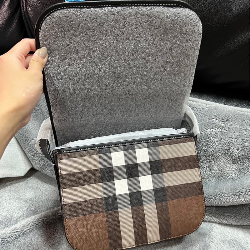 Burberry 郵差包 斜背包-2