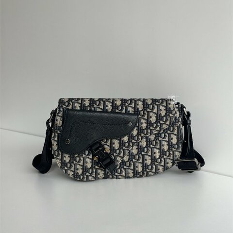 閒置新✨ 全配有購證🙌🏻 Dior 迪奧 Saddle 郵差包