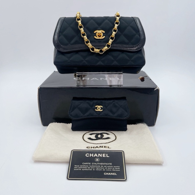 「JL精品代購」中古黑金緞面拼皮雕花鍊子母包-0