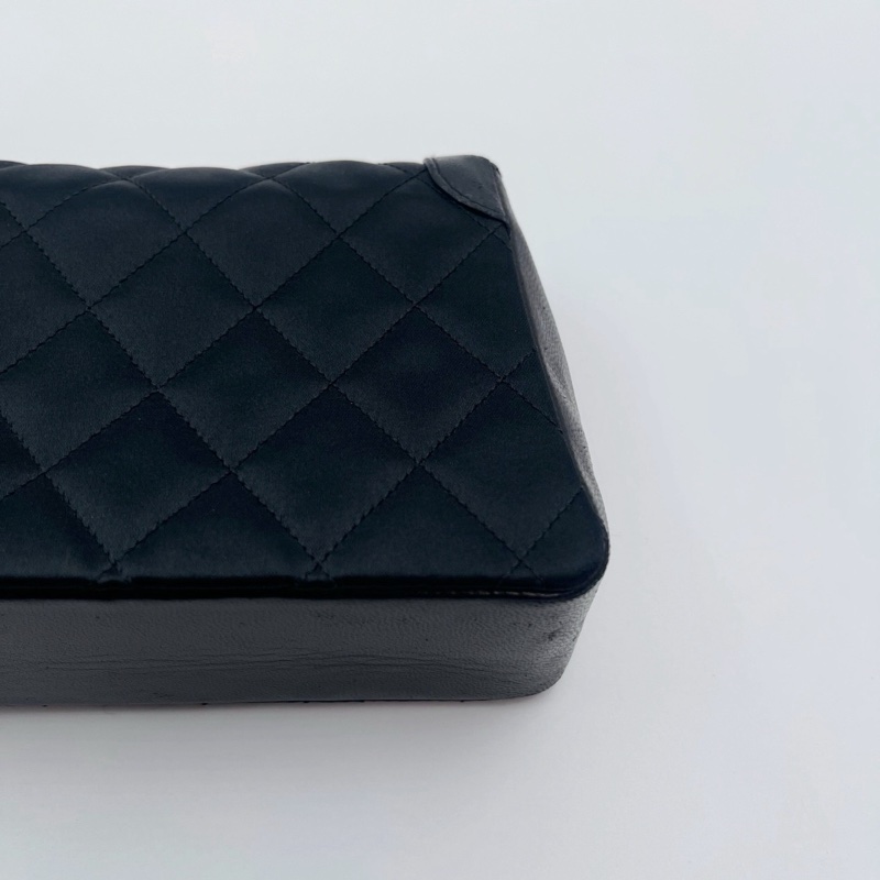 「JL精品代購」中古黑金緞面拼皮雕花鍊子母包-12