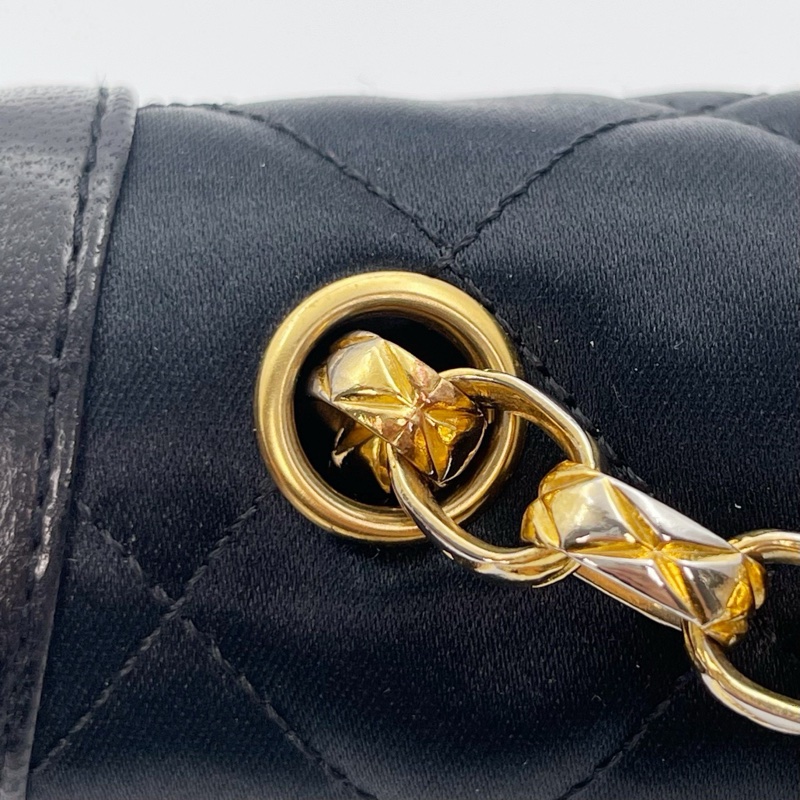 「JL精品代購」中古黑金緞面拼皮雕花鍊子母包-19