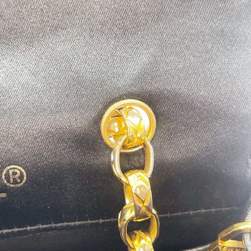 「JL精品代購」中古黑金緞面拼皮雕花鍊子母包-27