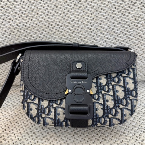 (誠可議) Dior Saddle 迷你翻蓋郵差包-經典老花logo馬鞍包