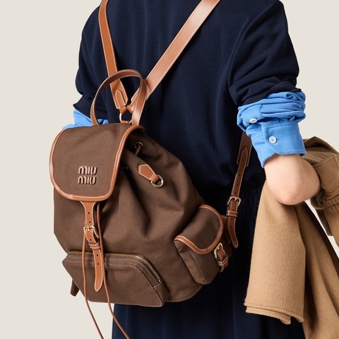 Miu Miu 女士 帆布皮質背包均碼碼25cm*12.5cm*29.5cm
