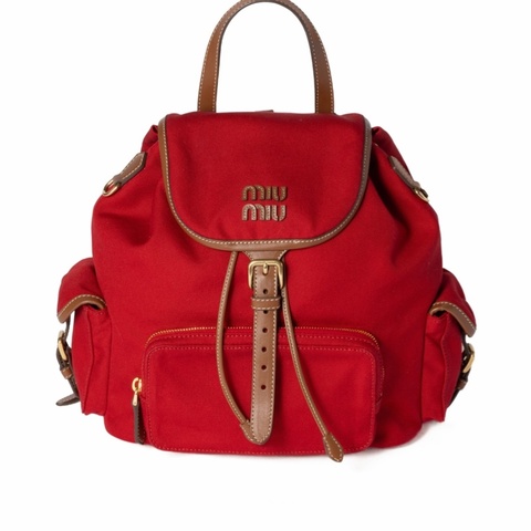 Miu Miu 女士 翻蓋雙肩包均碼碼25cm*12.5cm*29.5cm