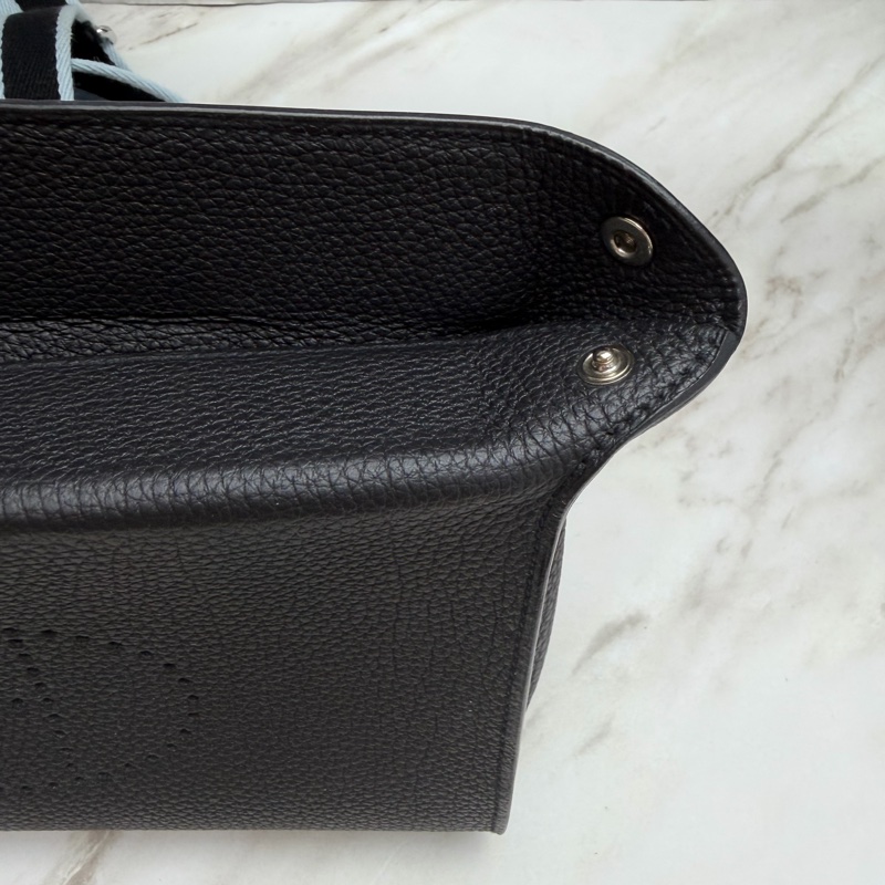 Hermès 愛馬仕 Videpoches 黑色銀釦 斜背包-8