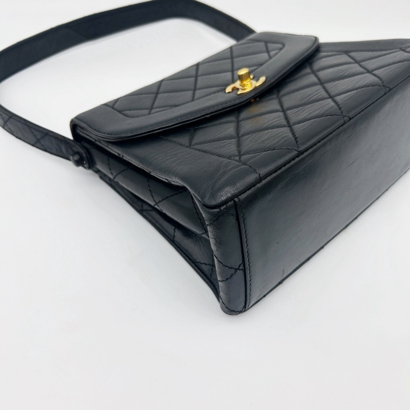 「JL精品代購」9新 香奈兒黑金羊皮菱格戴妃Kelly腋下包-7