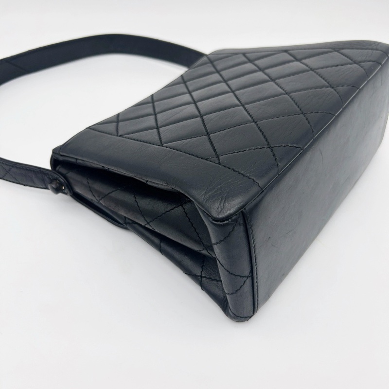 「JL精品代購」9新 香奈兒黑金羊皮菱格戴妃Kelly腋下包-9