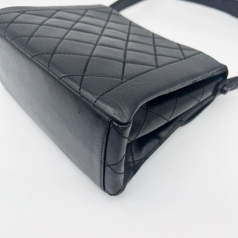 「JL精品代購」9新 香奈兒黑金羊皮菱格戴妃Kelly腋下包-10