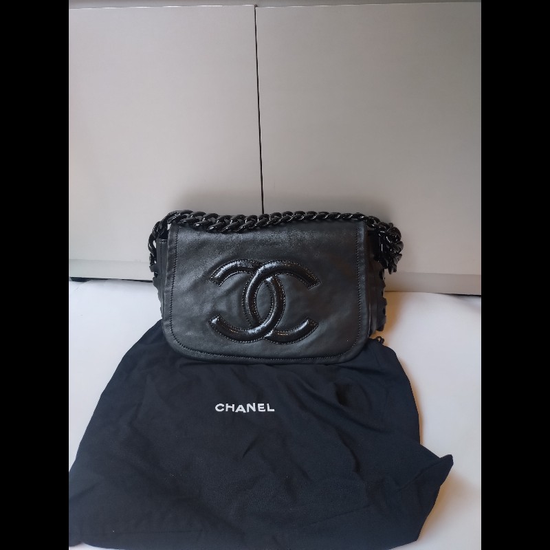 Chanel 粗壓克力鍊帶黑皮革車雙C口蓋包-2