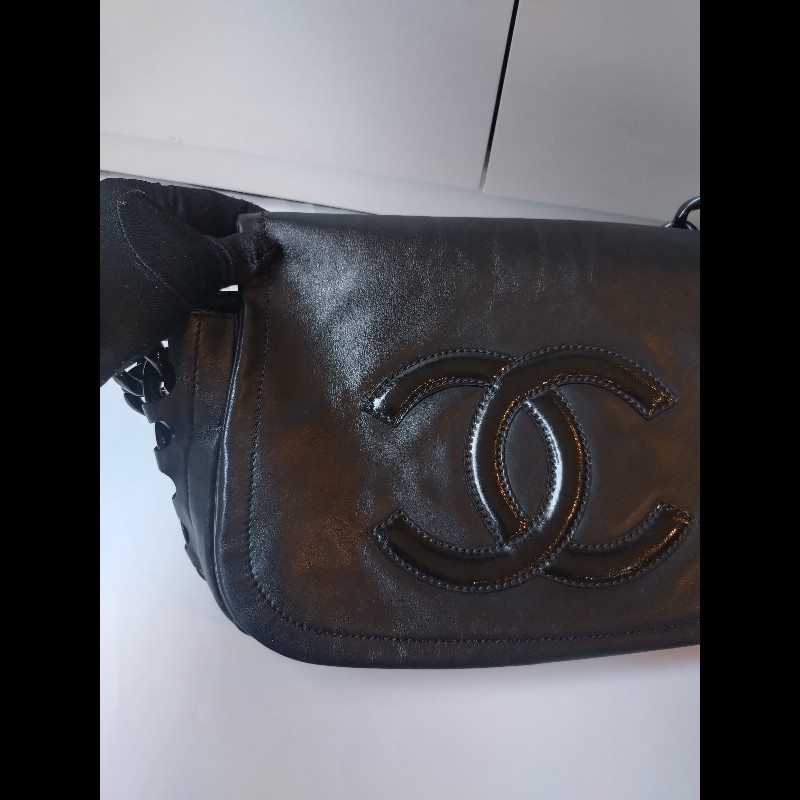 Chanel 粗壓克力鍊帶黑皮革車雙C口蓋包-8