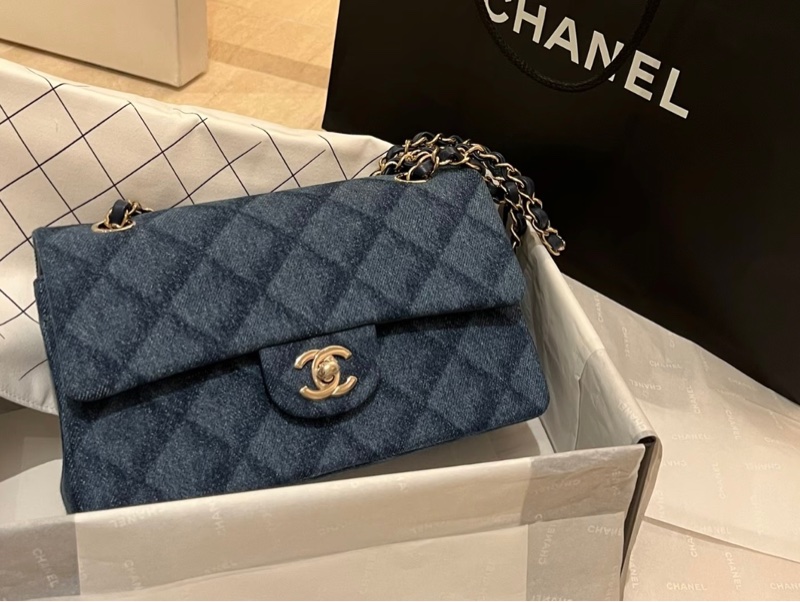 CHANEL 香奈兒cf20 mini牛仔斜背包-1