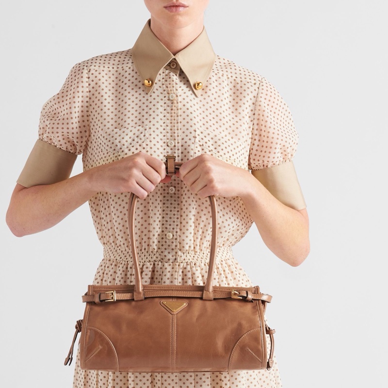 Prada 女士 中號徽標單肩包均碼碼中號、32cm*12cm*15.5cm-1