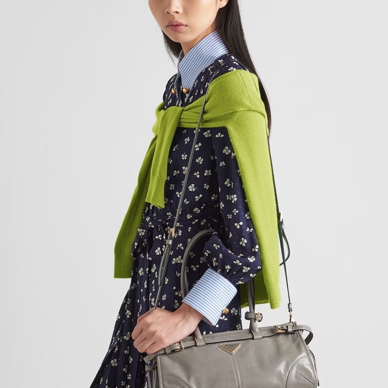 Prada 女士 中號徽標單肩包均碼碼中號、32cm*12cm*15.5cm-2