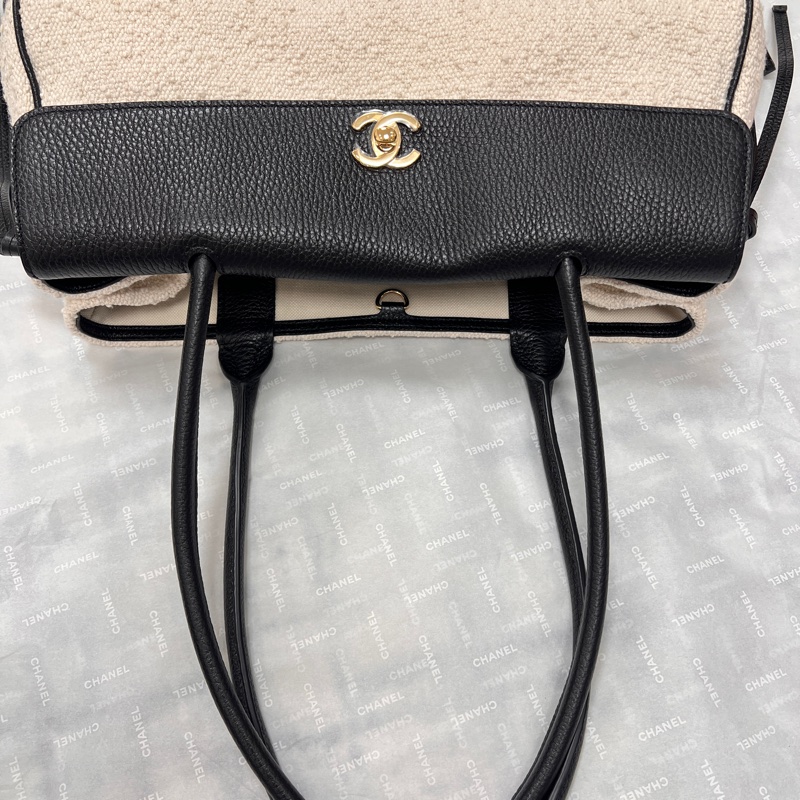 Chanel香奈兒26S黑白拼色法棍包限定發售-4
